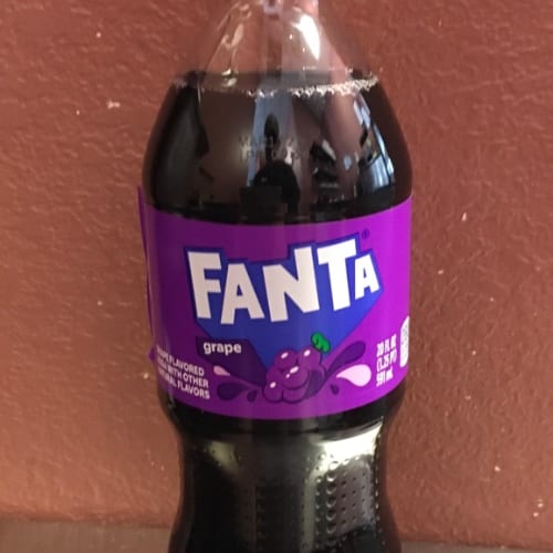 Fanta Grape (20oz).