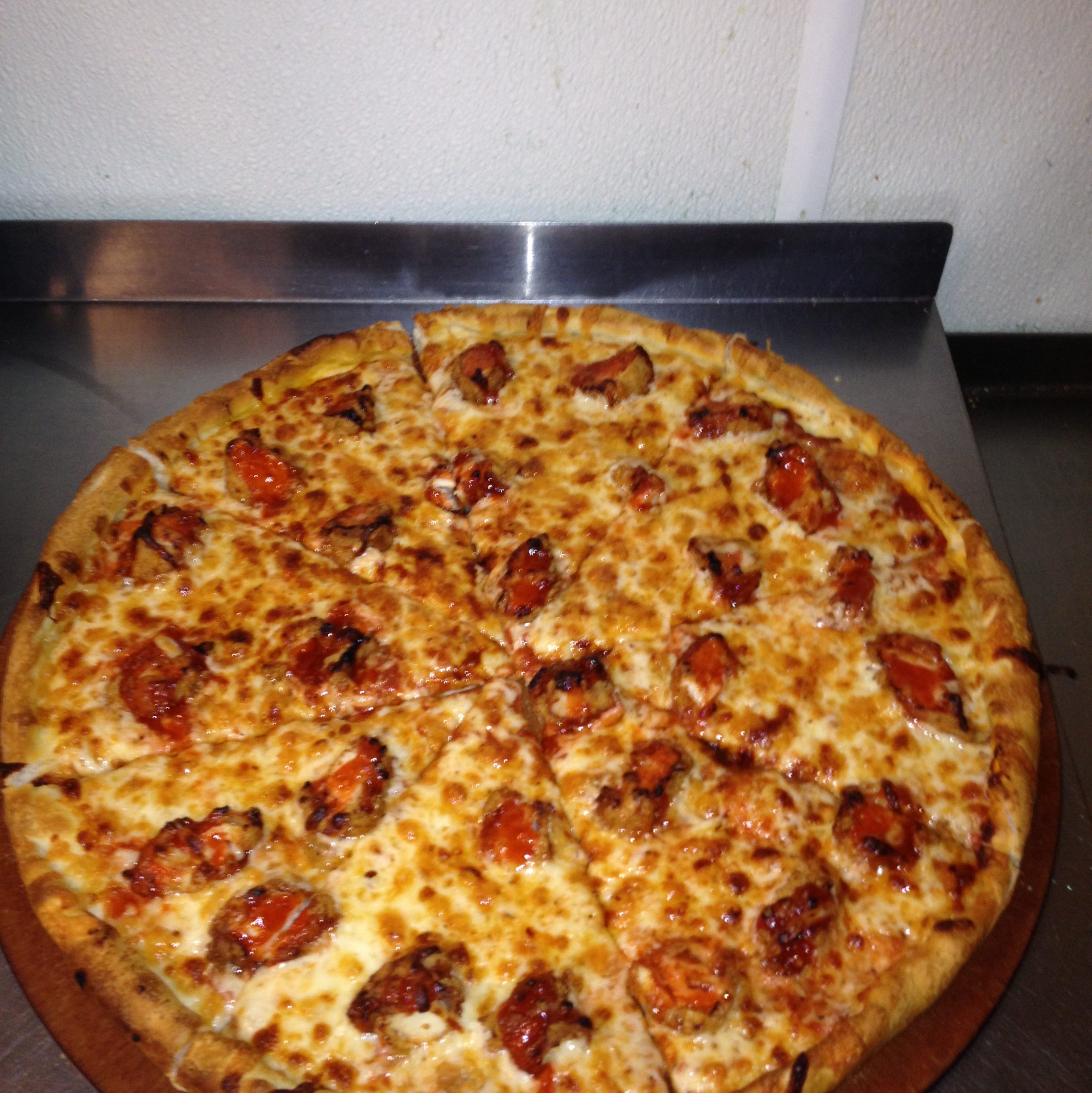 Buffalo Chicken Pizza (Medium).